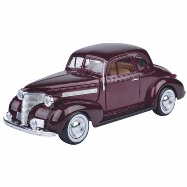 Modelauto chevrolet 1939 coupe donker rood schaal 1:24/19 x 7 x 6 cm