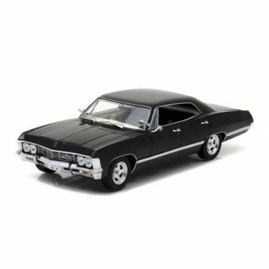 Modelauto chevrolet impala supernatural 1967 zwart schaal 1 24 19 x 8 x 5 cm