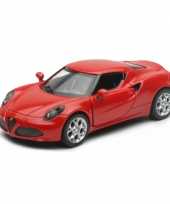 Modelauto alfa romeo 4c rood 1 32