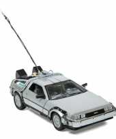 Modelauto delorean dmc back to the future 1 24